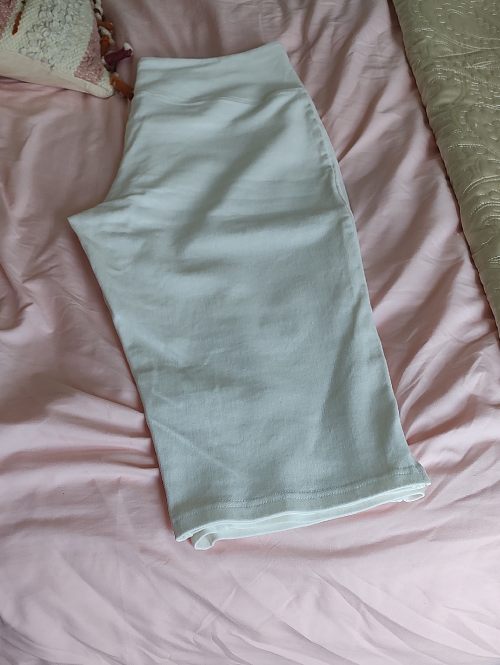 Women With Control Capris